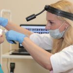 Что делать, если в носу постоянно образуются болячки…