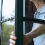 «Жена упала и разбилась»