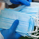 В России введен всеобщий масочный режим