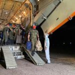 В Канте приземлился борт с военными медиками России