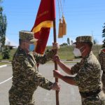 Военным лётчикам вручили Боевое знамя
