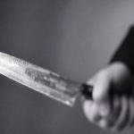 Ножом по горлу – родного брата