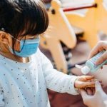 Роспотребнадзор рассказал, как COVID-19 протекает у детей