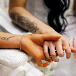 В Евросоюзе призвали все страны альянса узаконить однополые семьи