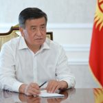 Президент Сооронбай Жээнбеков ушёл в отставку