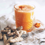 Полезный тоник с куркумой