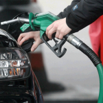 В Кыргызстане в сентябре бензин АИ-95 подорожал больше других видов топлива — почти на четыре сома