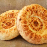 Дефицита хлеба в Бишкеке нет, но цены на лепешки выросли