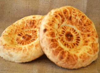 Дефицита хлеба в Бишкеке нет, но цены на лепешки выросли