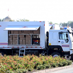 Садыр Жапаров передал МЧС полученные от Китая два комплекта мобильного госпиталя