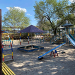 Наш любимый и цветущий двор