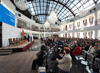 Русский язык объединил директоров школ