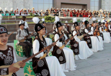 Минкультуры объявляет республиканский конкурс среди певцов и комузистов