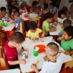 Родители будут полностью оплачивать питание детей в детсадах