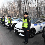 Глава Кабмина передал МВД 66 единиц техники