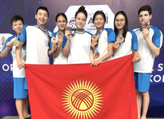 Пловцы из Кыргызстана произвели фурор на чемпионате Азии среди школьников
