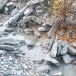 Ты неси меня меня, река, за крутые берега…