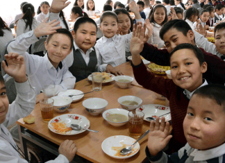 В 2 раза повышены нормы питания учащимся 1-4 классов общеобразовательных школ
