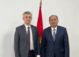 Евразийский фонд выделил медикам 107 автомобилей