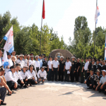 Девиз кыргызстанских моряков — «ФЛОТ, ОТЕЧЕСТВО, ЧЕСТЬ, СЛАВА!»