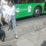 Когда все водители автобусов будут въезжать на остановки?