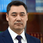 Народ доверяет президенту, а молодежь верит, что Кыргызстан станет успешной страной