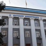 Судебные исполнения в руки частников