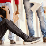 Ребёнка обижают в школе или есть вопросы об учёбе? Куда в этих случаях звонить