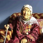 В Петербурге помнят подвиг легендарной кыргызстанки Токтогон Алтыбасаровой