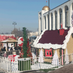 Одна ярмарка сияет, другая дарит чудеса