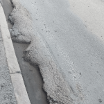 А волны не стонут и не плачут