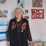 Ее судьбы простое полотно