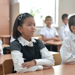 Министерство просвещения работает над улучшением приема детей в школу