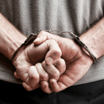 Судья обвиняется в домогательстве