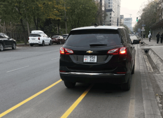 Страшен самокат, летящий по тротуару