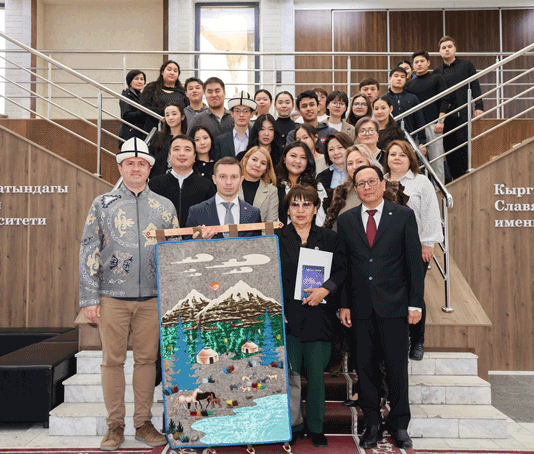 В КРСУ открылся Центр кыргызского языка и манасоведения