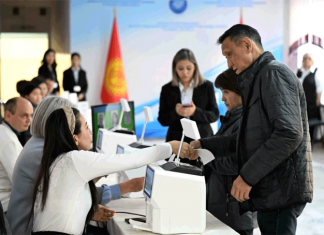Явка на досрочных выборах депутатов Жогорку Кенеша составила 36,9%