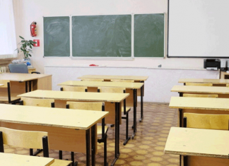 За плохое поведение учеников уволили директора школы