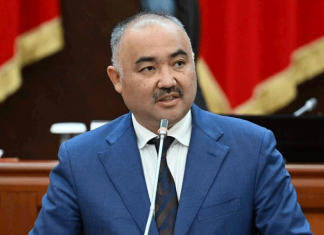 Экс-спикер Нурланбек Тургунбек уулу cложил полномочия депутата