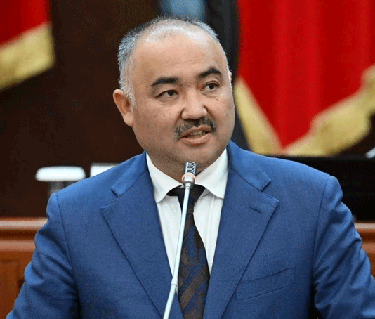 Экс-спикер Нурланбек Тургунбек уулу cложил полномочия депутата