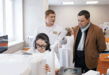 Министры Кыргызстана и России обсудили сотрудничество в сфере здравоохранения