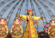 На Масленице повеселились и пирогом угостились