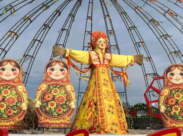 На Масленице повеселились и пирогом угостились