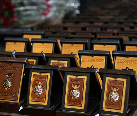 Наград меньше – почёта больше?